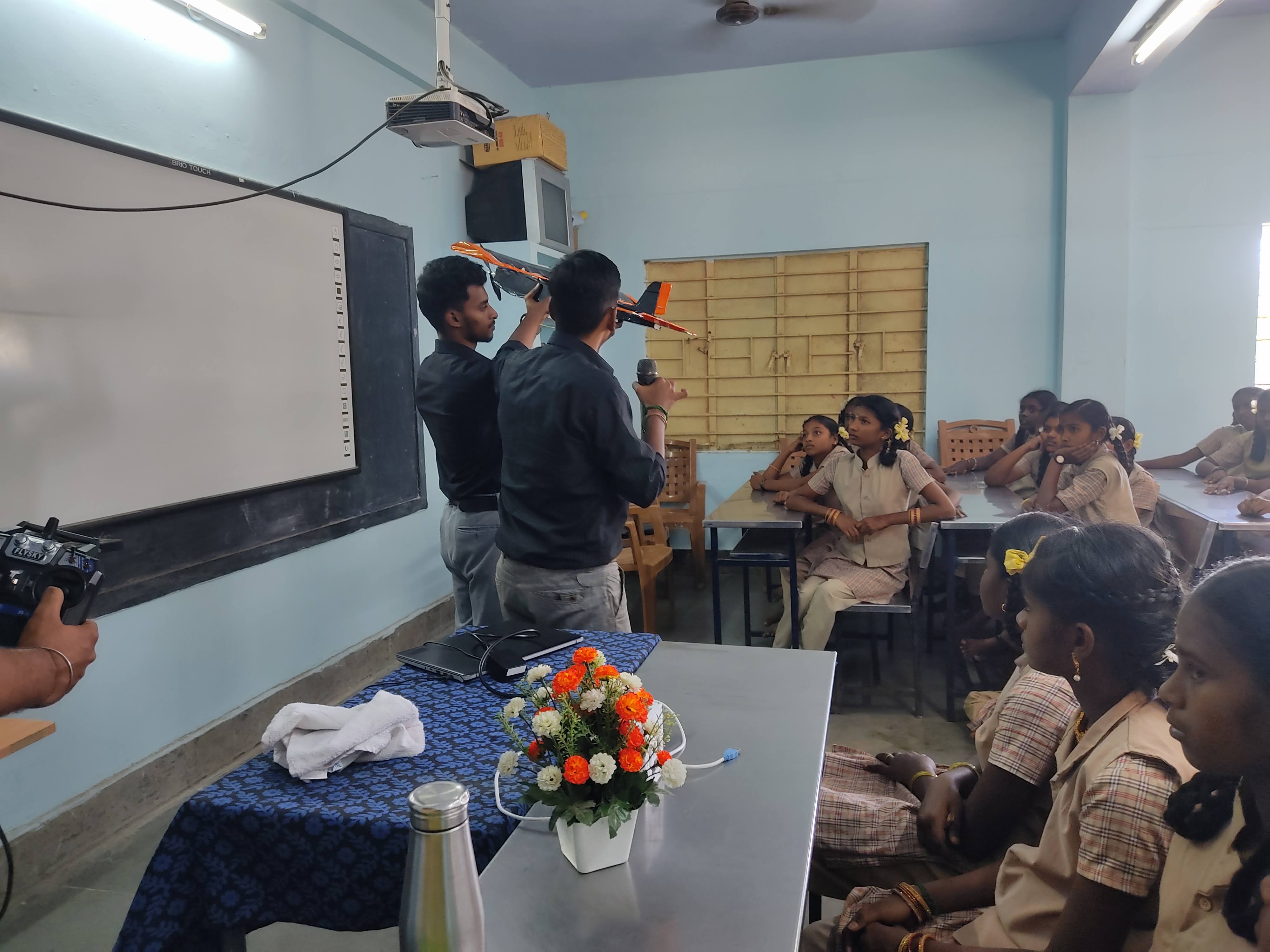 Aeromodelling Bootcamp For School Students
